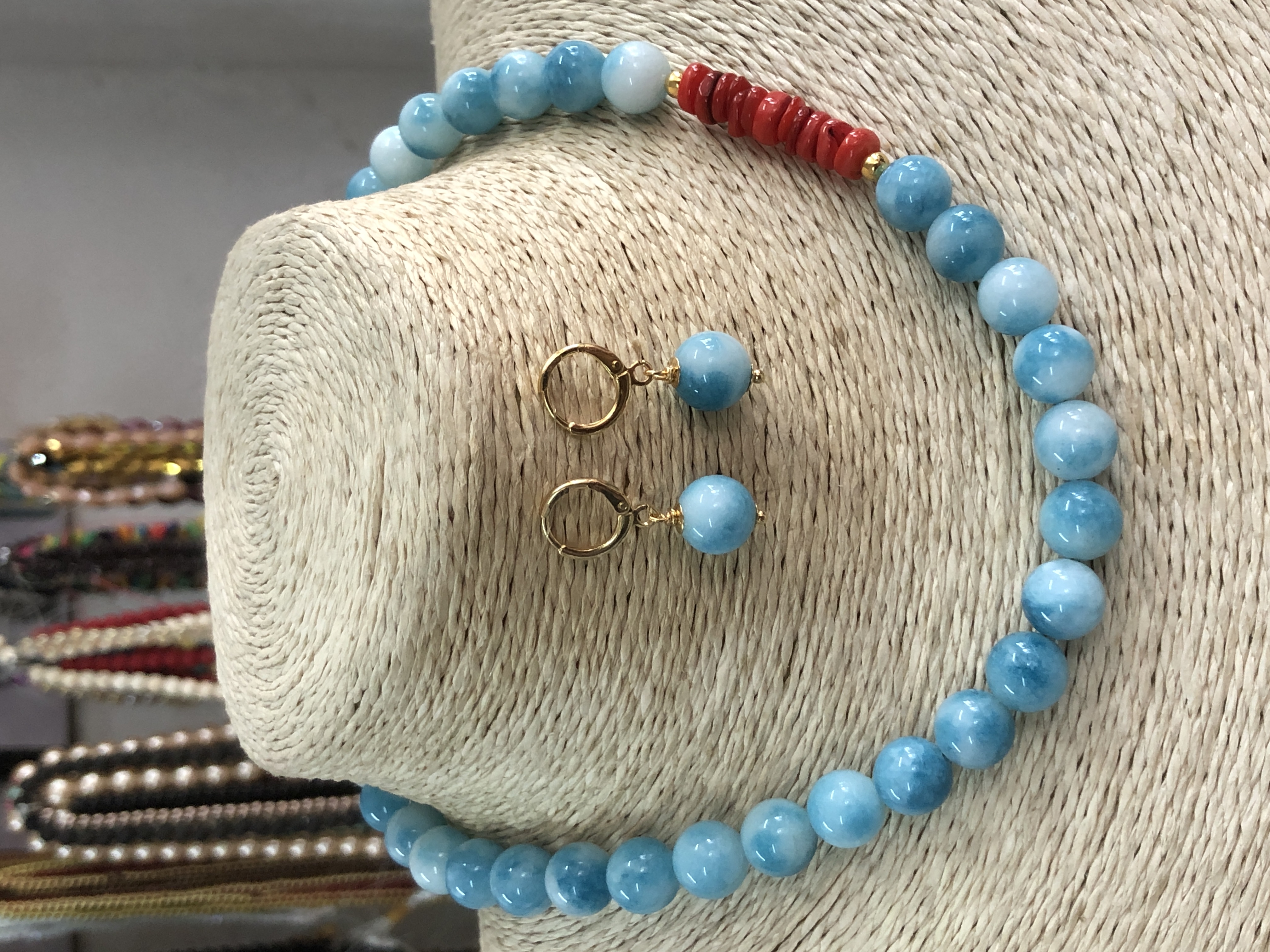 Collar en cristales